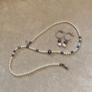 Sterling silver Black & White freshwater pearls necklace